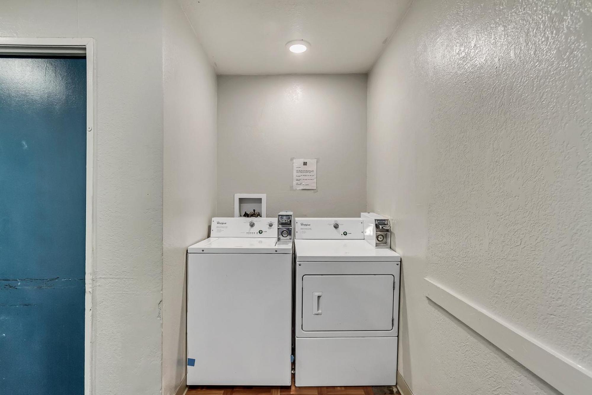 Motel 6 Ogden, Ut- Downtown エクステリア 写真