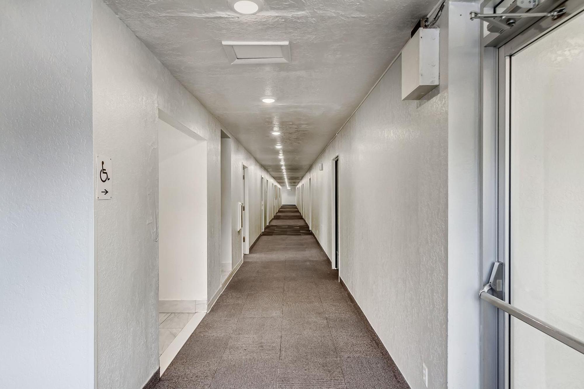 Motel 6 Ogden, Ut- Downtown エクステリア 写真